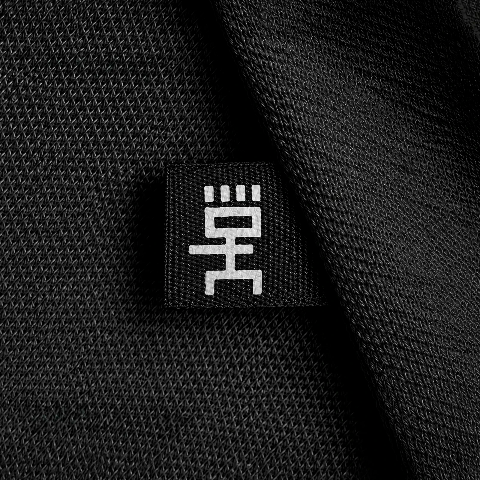 Detalle textil de la identidad Chónek