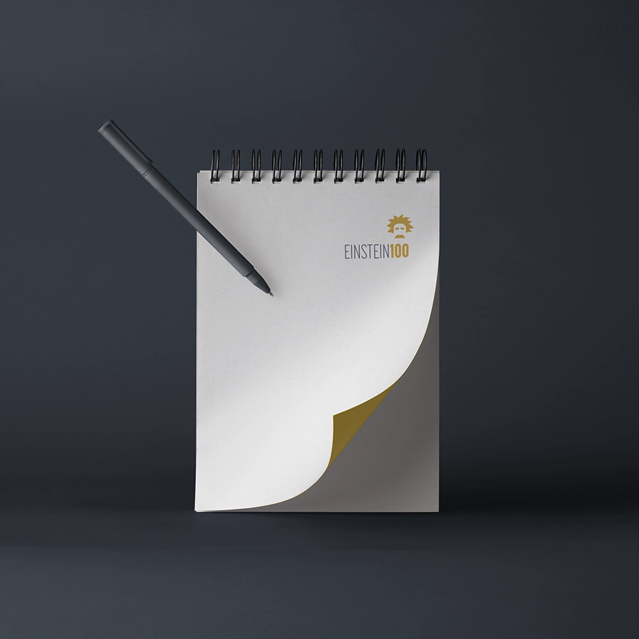 Objeto con identidad Einstein100