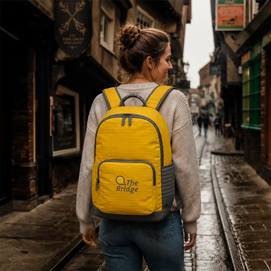 Mochila con identidad de The Bridge